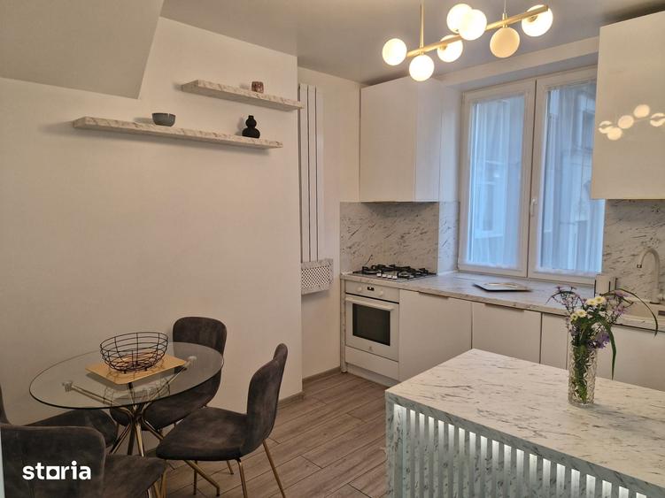 Apartament cu 2 camere decomandat în Central