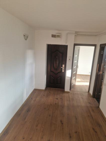 Apartament cu 2 camere decomandat în Precista