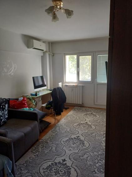 Apartament cu 2 camere decomandat în Dristor