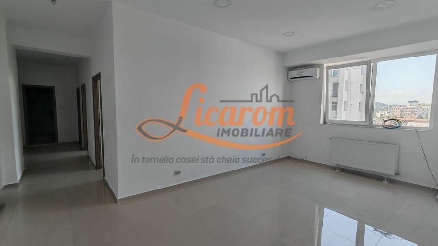Birou, de 65 mp, în Centrul Civic