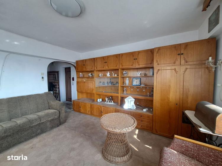 APARTAMENT/1984//50 mp/DOUA CAMERE/BALCON 6 mp/DECOMANDAT/OBOR/PARC - 16