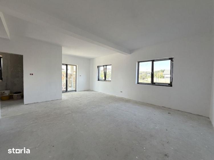 Casă cu 4 camere cu Teren 350 Mp în Mircea cel Bătrân