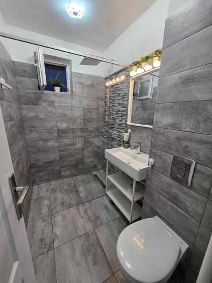 Apartament cu 2 camere semidecomandat, mobilat în Drumul Taberei