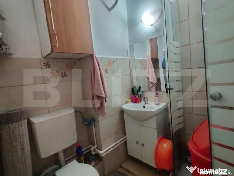 Garsonieră decomandată în Decebal