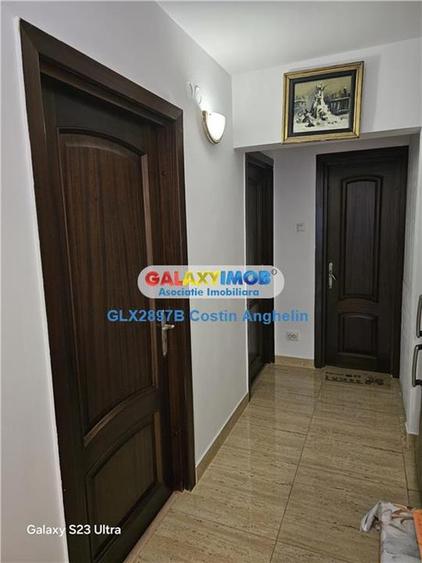 Apartament cu 3 camere semidecomandat, mobilat în Basarabia
