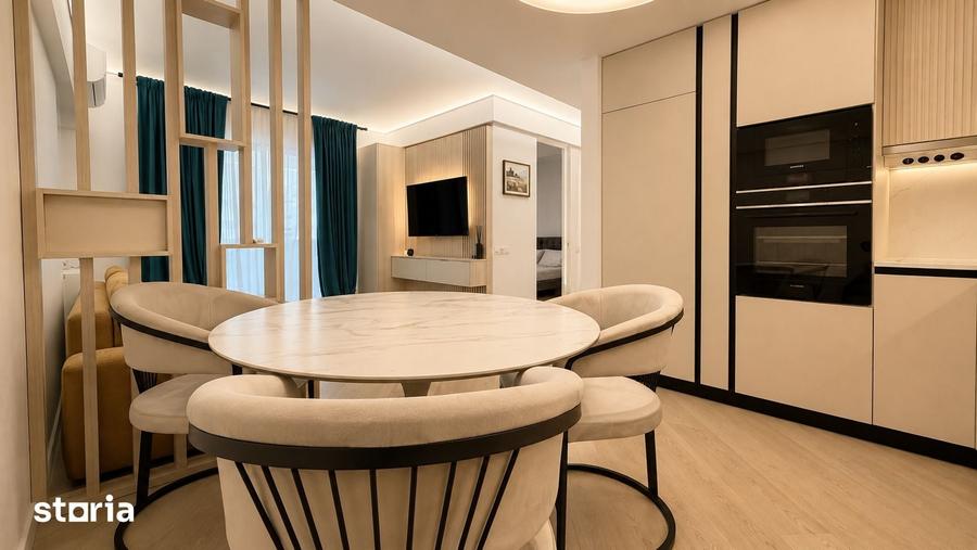 Apartament cu 3 camere decomandat în Central