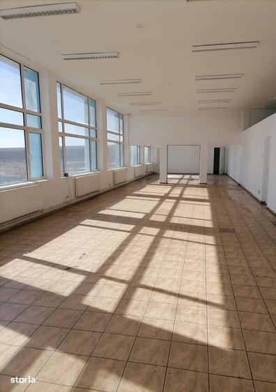 Spațiu comercial, de 465 mp, în Central