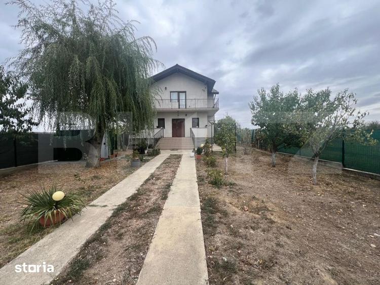 Casă cu 5 camere cu Teren 2501 Mp în Nord
