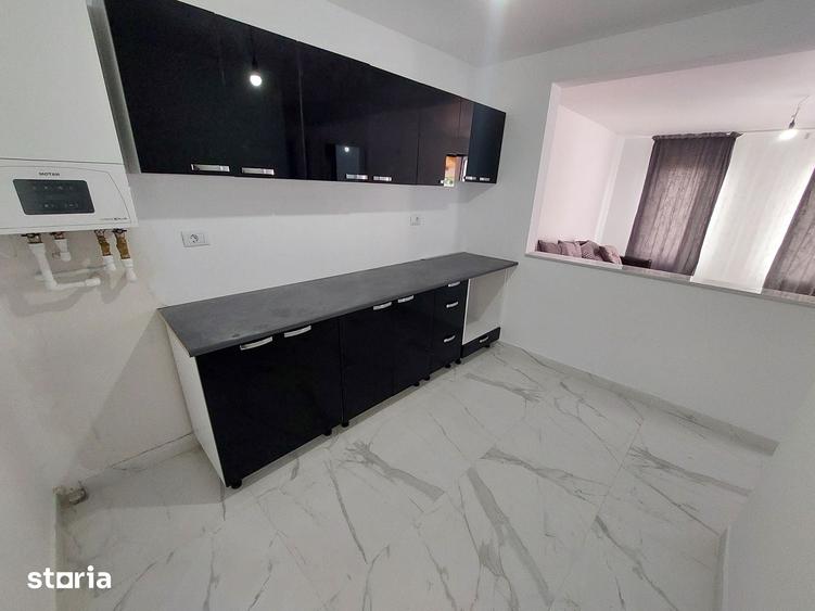 Casă cu 3 camere cu Teren 300 Mp în Central