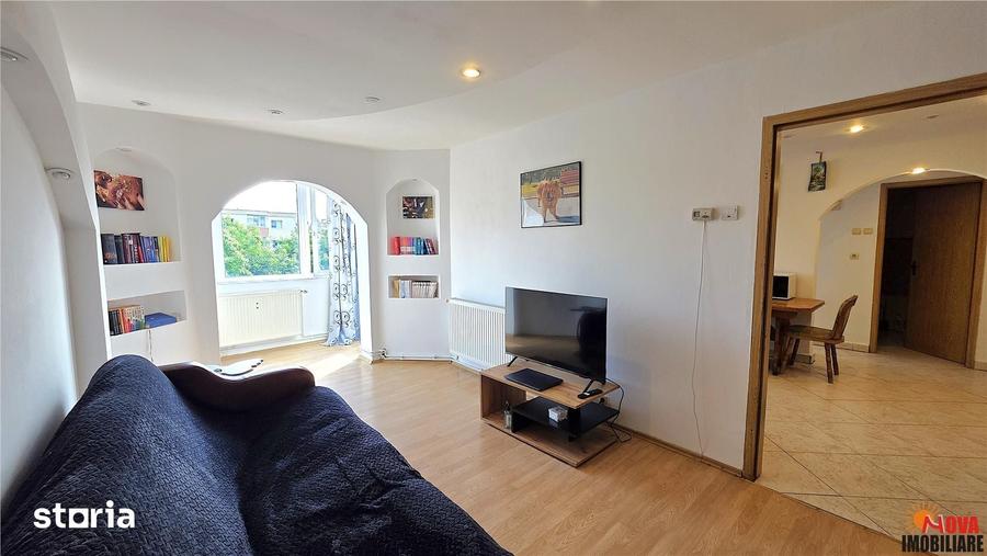 Apartament cu 2 camere decomandat în Triaj