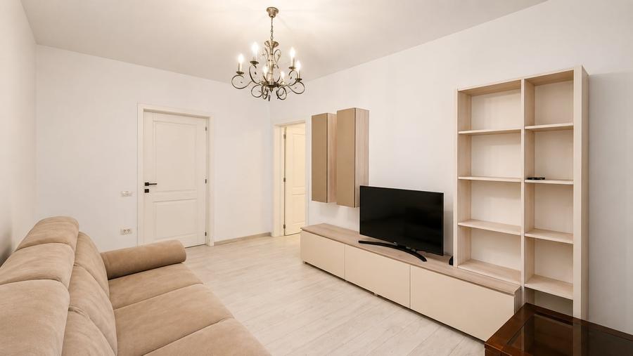 Apartament cu 3 camere semidecomandat, mobilat în Floreasca