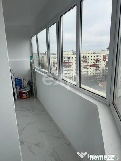 Apartament cu 4 camere decomandat în Tineretului