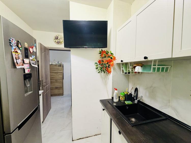 Apartament cu 4 camere decomandat, mobilat în Gorjului