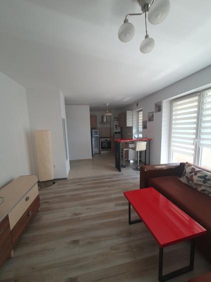 Coresi, 2 camere , mobilat , parcare,450 euro, fara comision - 10