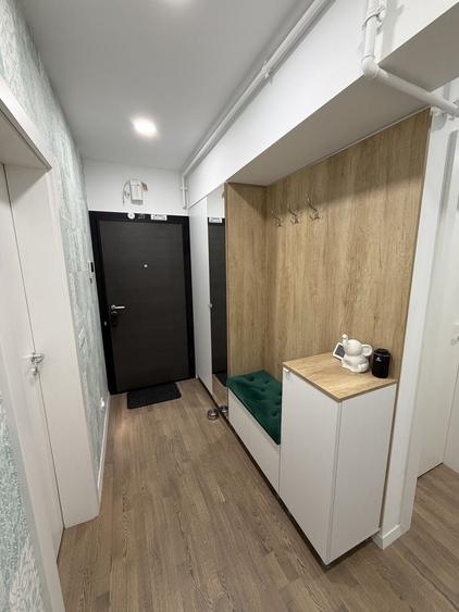 Apartament cu 3 camere decomandat, mobilat în Central