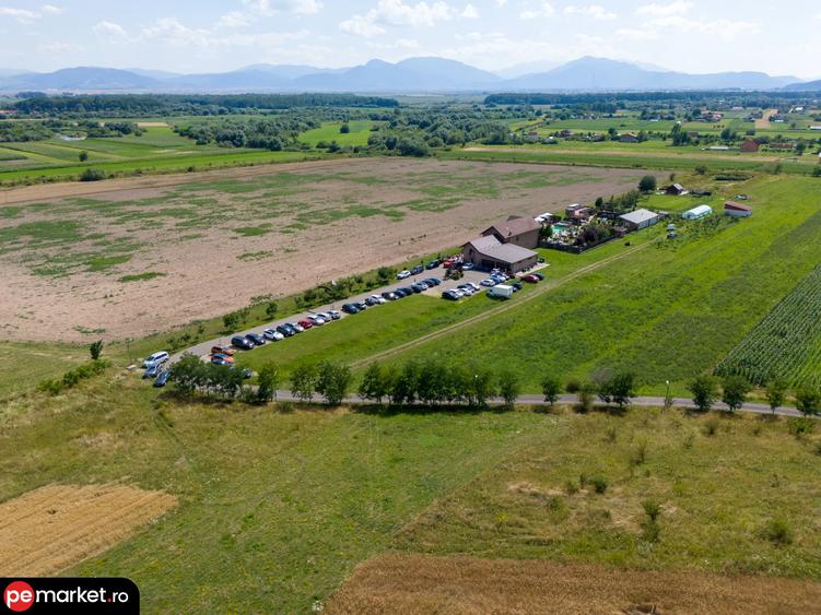 Proprietate specială, de 1,120 mp, în Podu Oltului
