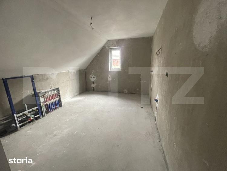 Casă cu 5 camere cu Teren 1000 Mp în Central