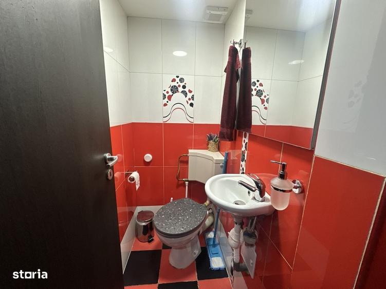 Apartament cu 3 camere în Tudor Vladimirescu