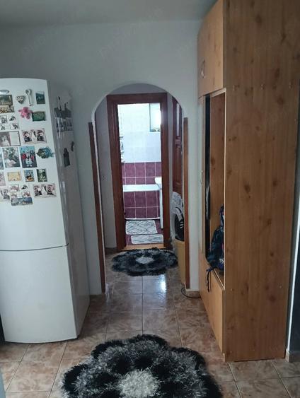 Apartament cu 2 camere decomandat în Micro 5