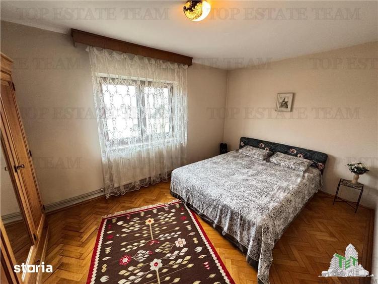 Casă cu 7 camere cu Teren 2665 Mp în Odobești