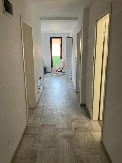 Apartament cu 3 camere decomandat în Calea Urseni