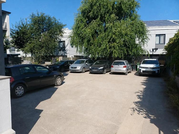 Apartament cu 2 camere semidecomandat în Est