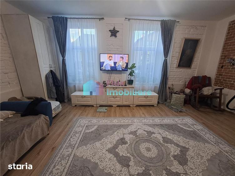Casă cu 3 camere cu Teren 286 Mp în Central