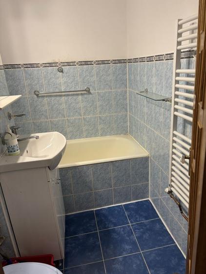 Garsonieră decomandată în Malu Roșu