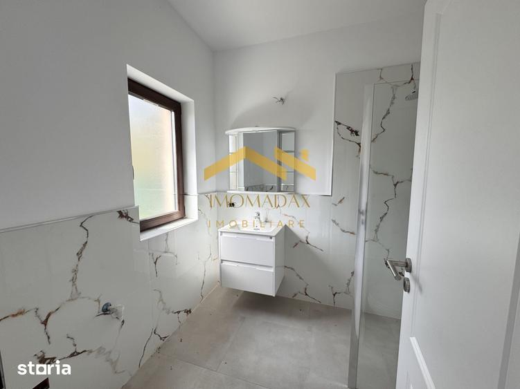 Casă cu 4 camere cu Teren 250 Mp în Sânmihaiu Român