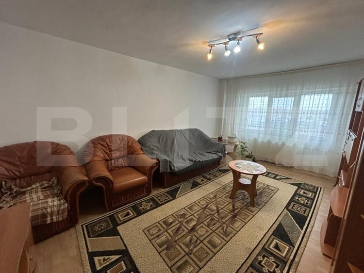 Apartament cu 2 camere decomandat, mobilat în Micro 11