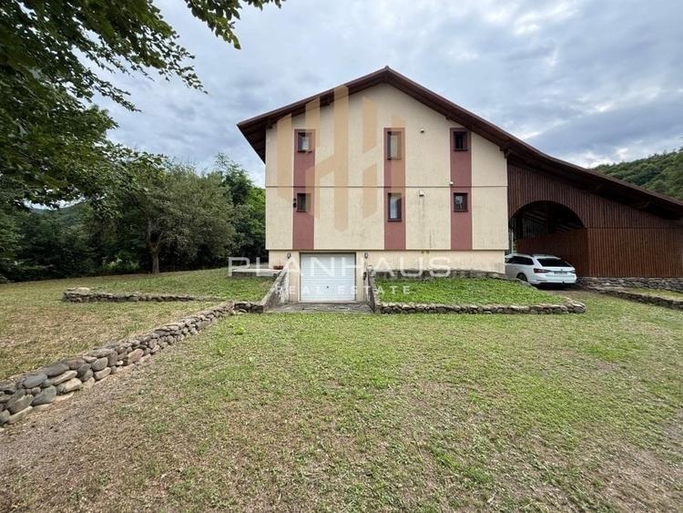 Casă cu 4 camere cu Garaj în Copalnic-Mănăștur