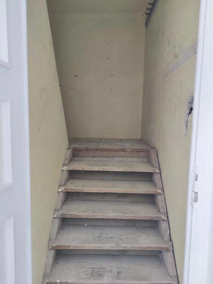 Casă cu 2 camere cu Teren 500 Mp în Central