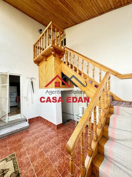 Duplex cu 6 camere cu Teren 250 Mp în Câmpina