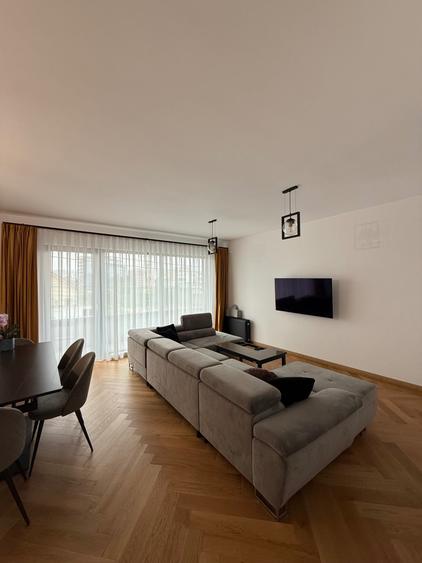 Apartament cu 3 camere decomandat în Gheorgheni