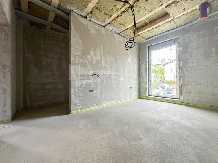 Duplex cu 4 camere cu Canalizare în Iris