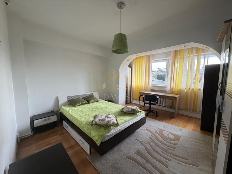 Apartament cu 3 camere decomandat, mobilat în Central