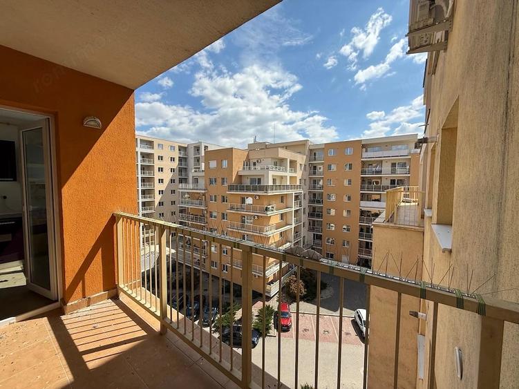 Apartament cu 2 camere decomandat în Pietroasa