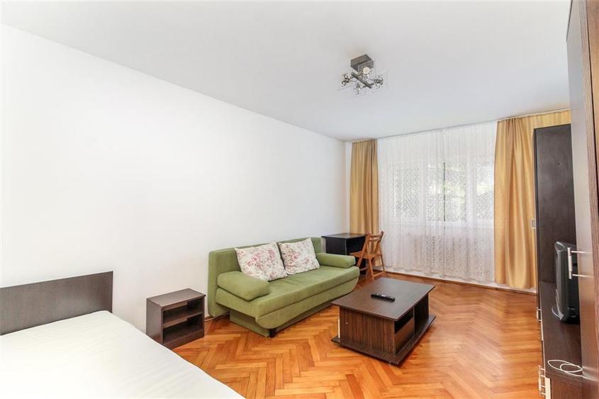 Apartament cu 2 camere decomandat, mobilat în Zorilor