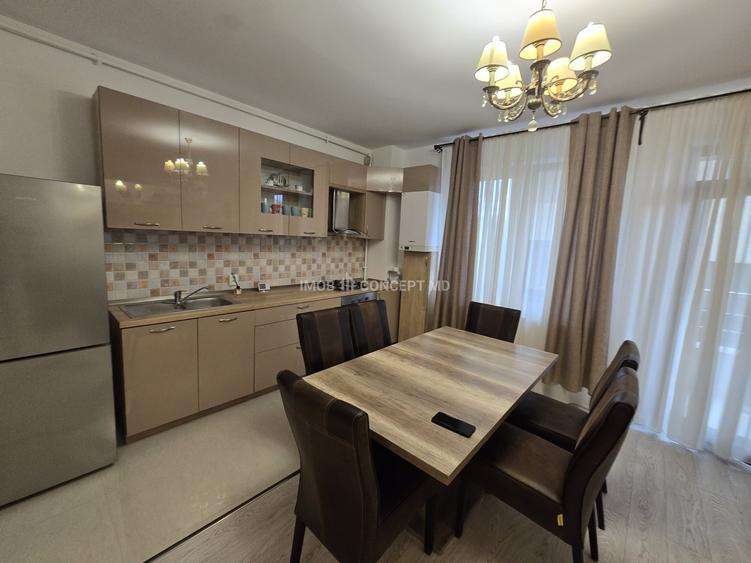 Apartament cu 3 camere decomandat, mobilat în Albert