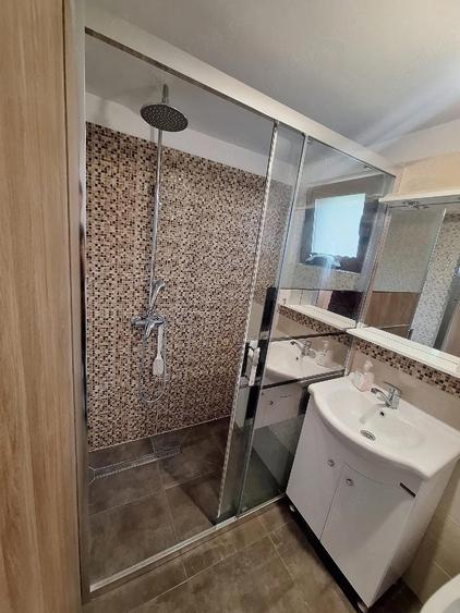 Casă cu 2 camere cu Teren 100 Mp în Central