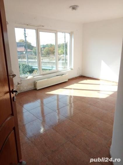Casă cu 8 camere cu Teren 500 Mp în Jilava