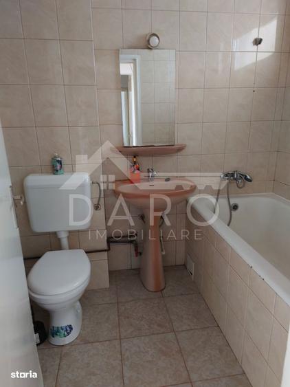 Apartament cu 2 camere decomandat în Aleea Carpați
