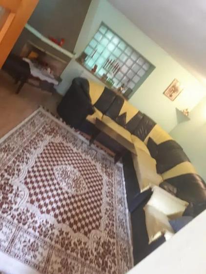 Casă cu 5 camere în Central