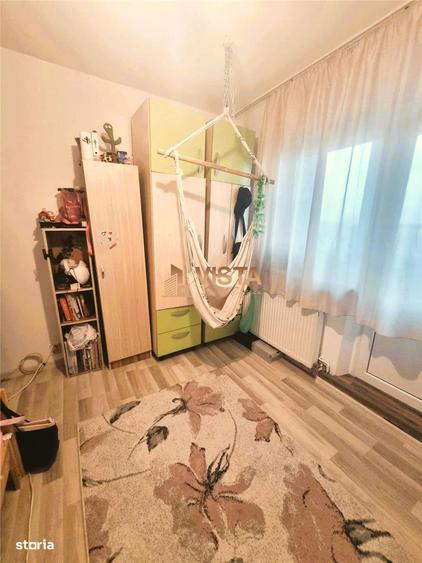 Apartament cu 3 camere decomandat, mobilat în Florilor