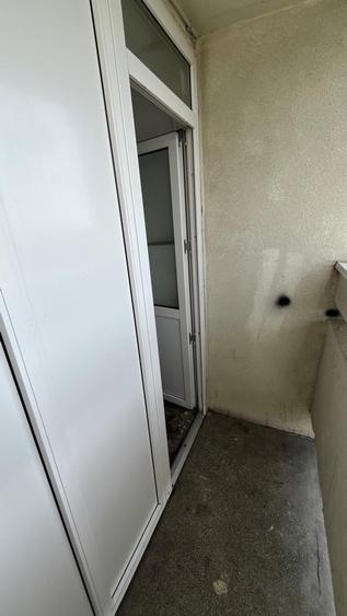 Garsonieră decomandată, mobilată în Pajura