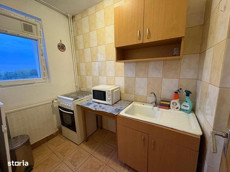 Garsonieră semidecomandată, mobilată în Brâncoveanu