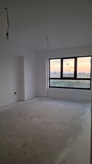 Apartament cu 3 camere decomandat în Tomis Nord