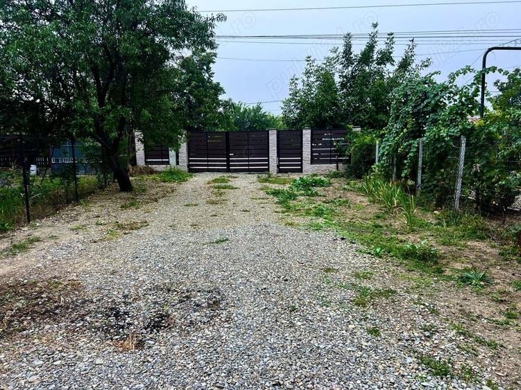 Casă cu 4 camere cu Teren 420 Mp în Valea Călugărească
