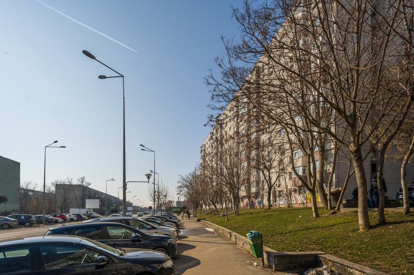 Apartament cu 2 camere decomandat în Drumul Taberei