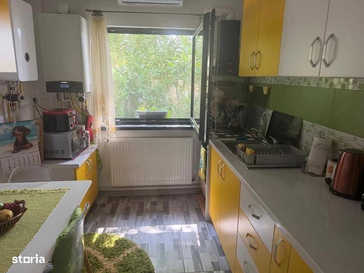 Casă cu 3 camere în Central